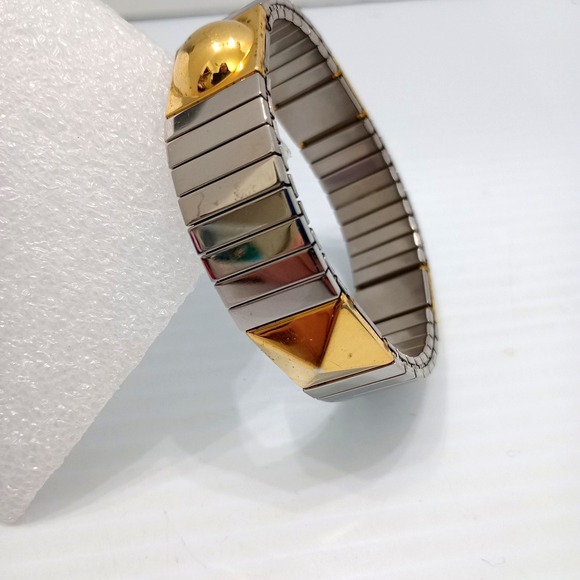 AVON Stretch Bracelet Two Tone Gold Silver Pyramid Stud 7-8" - Picture 2 of 9